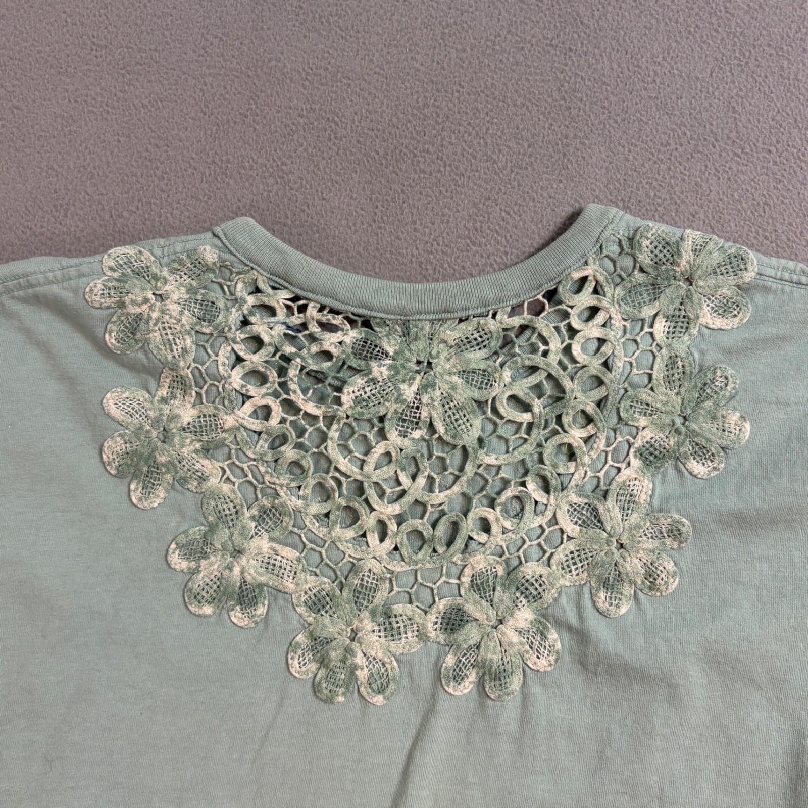 Anvil Floral Lace Neckline T Shirt Womens Short Sleeve Top Single Sticth Large