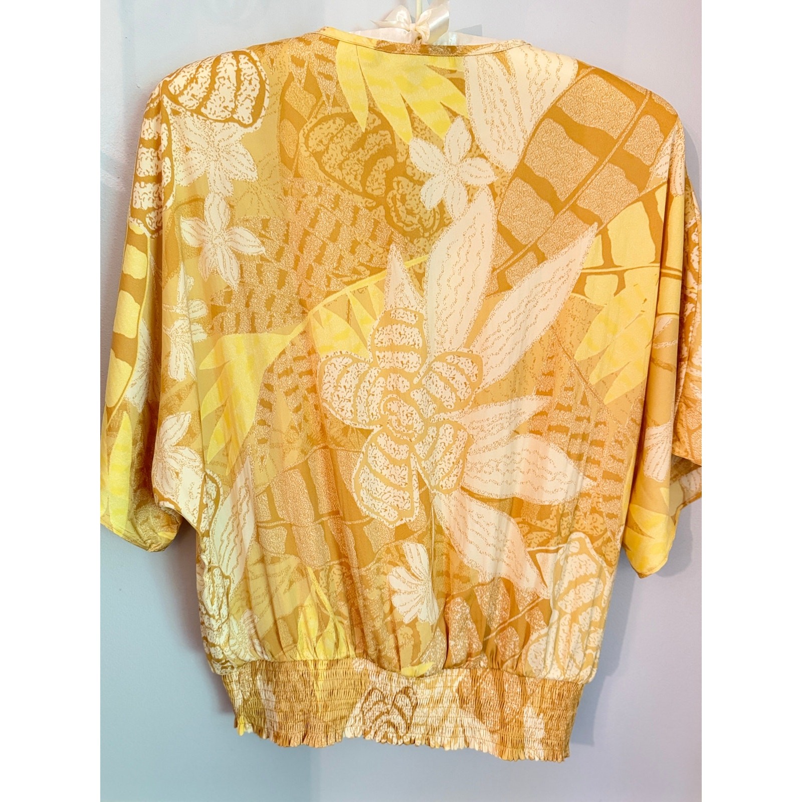 White House Black Market Smocked Hem Tropical Print Blouse Top NWT M