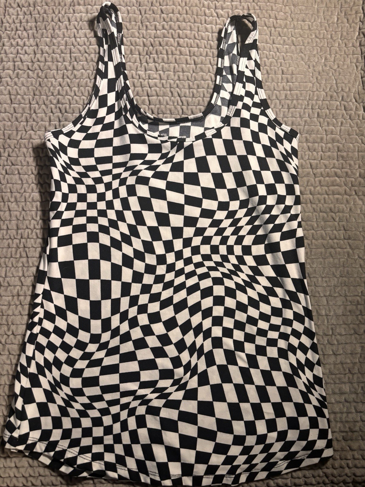 No Boundaries Black White Check Scoop Neck Sleeveless Pullover Tank Top M