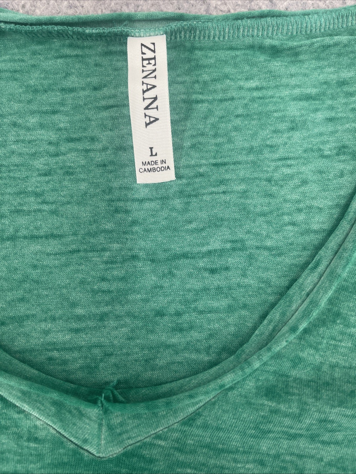 New Zenana Washed Out Melange Burnout Scoop V-Neck Top Tee Shirt Green Large