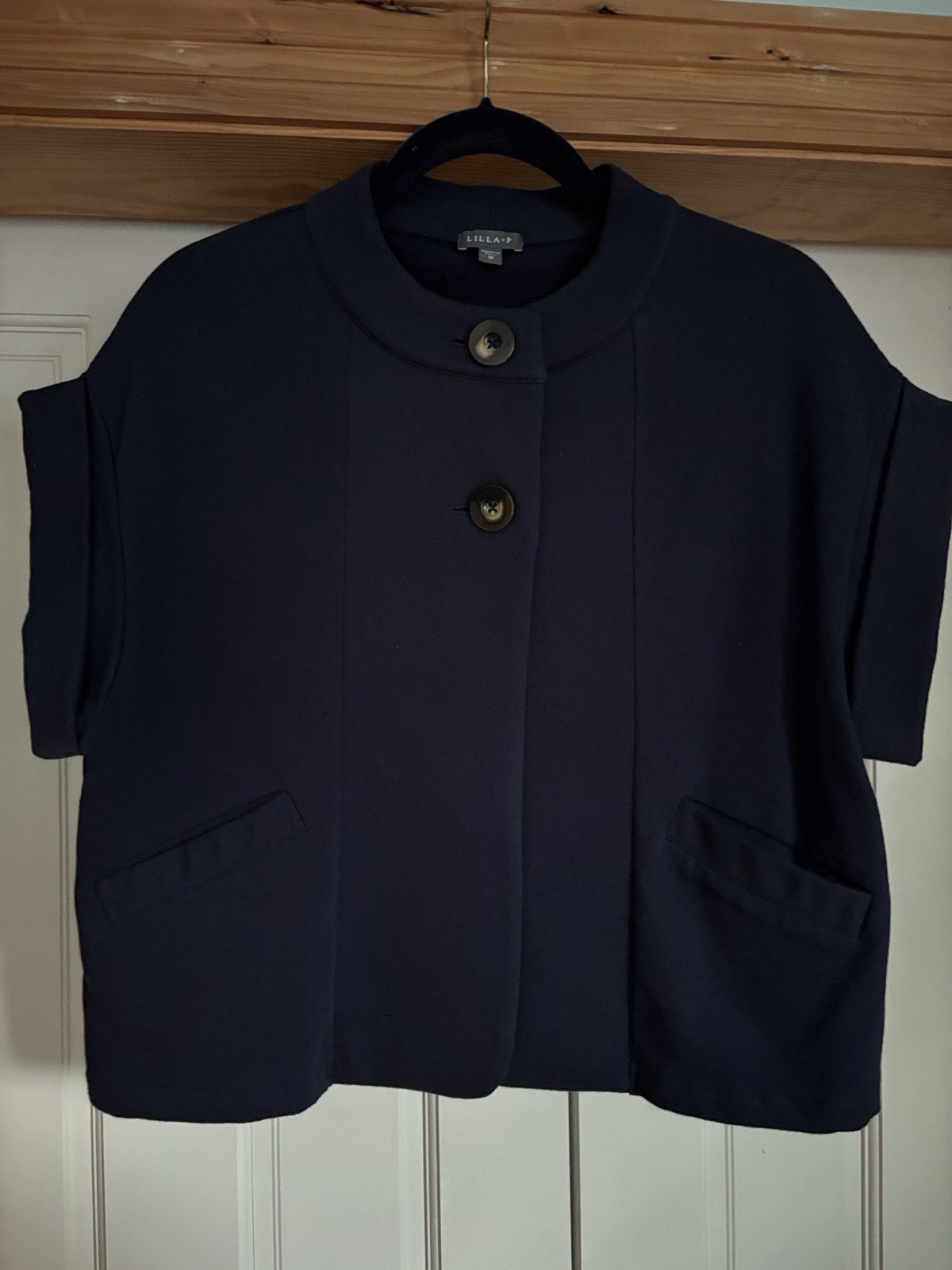 Lilla P Women’s Blue Short Top 2 Button Front Pockets Cotton/Spandex SZ Medium