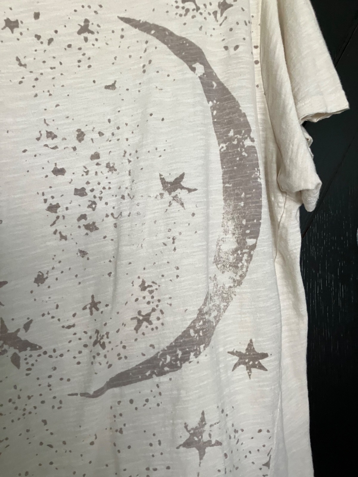 EUC MAGNOLIA PEARL TEE T-SHIRT STARS & MOON LACE TRIM HEM OS RETIRED PRINT RARE