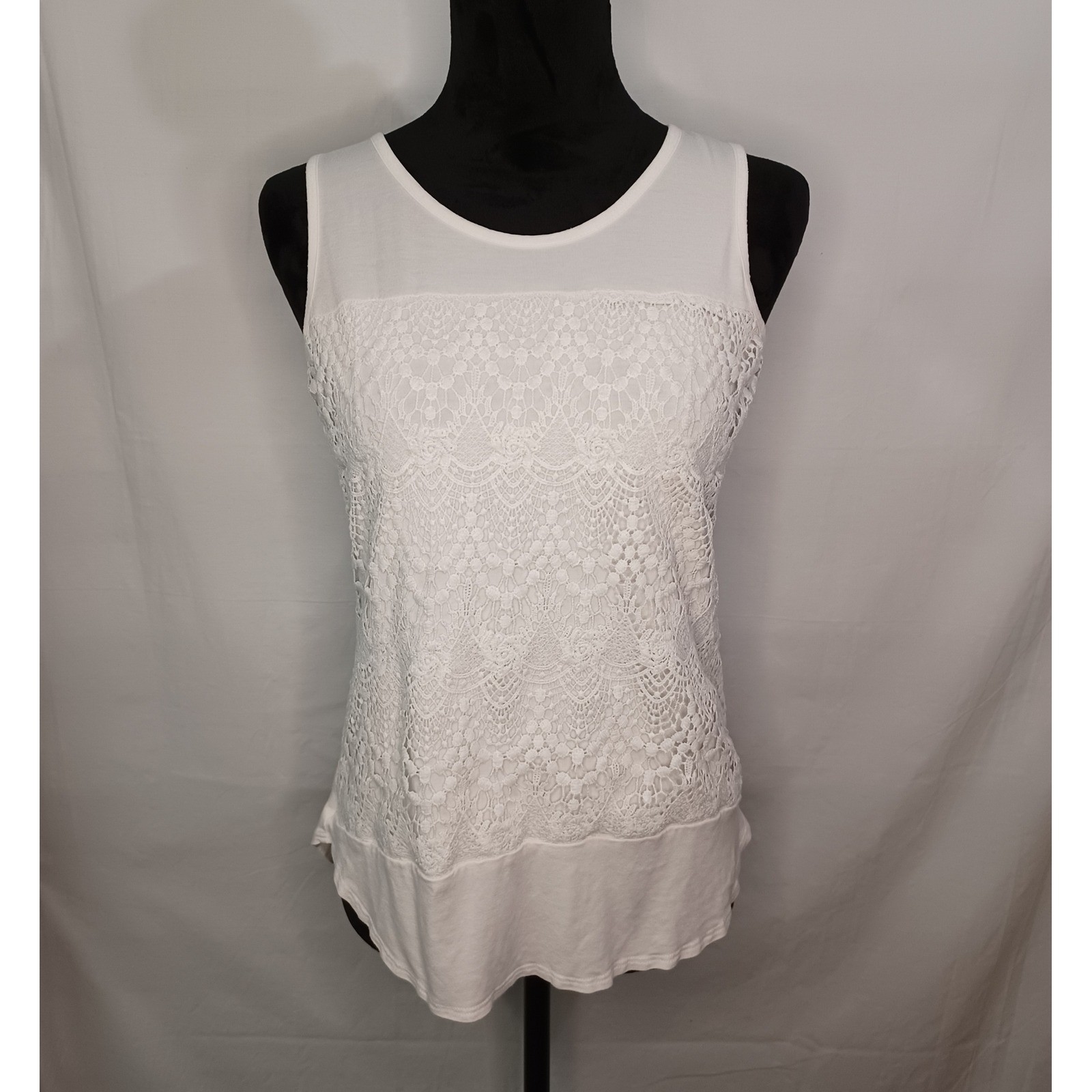 Women’s Nue Options White Tank with Crochet Front Size Petite Small