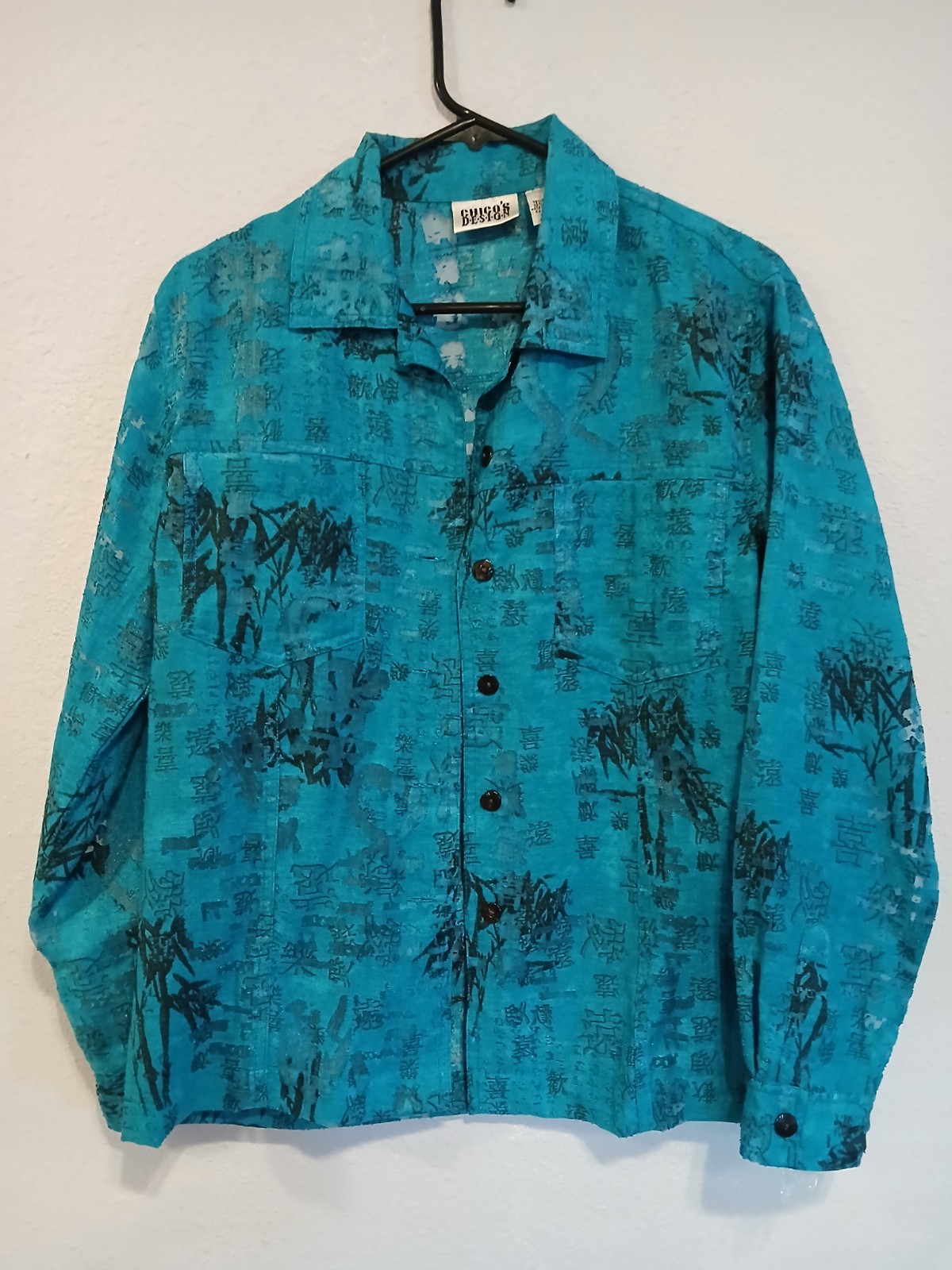 SZ 1 Chico’s Lt. Wt . Top With Artistic Design, Lng Sleeve, Pockets, collar Teal