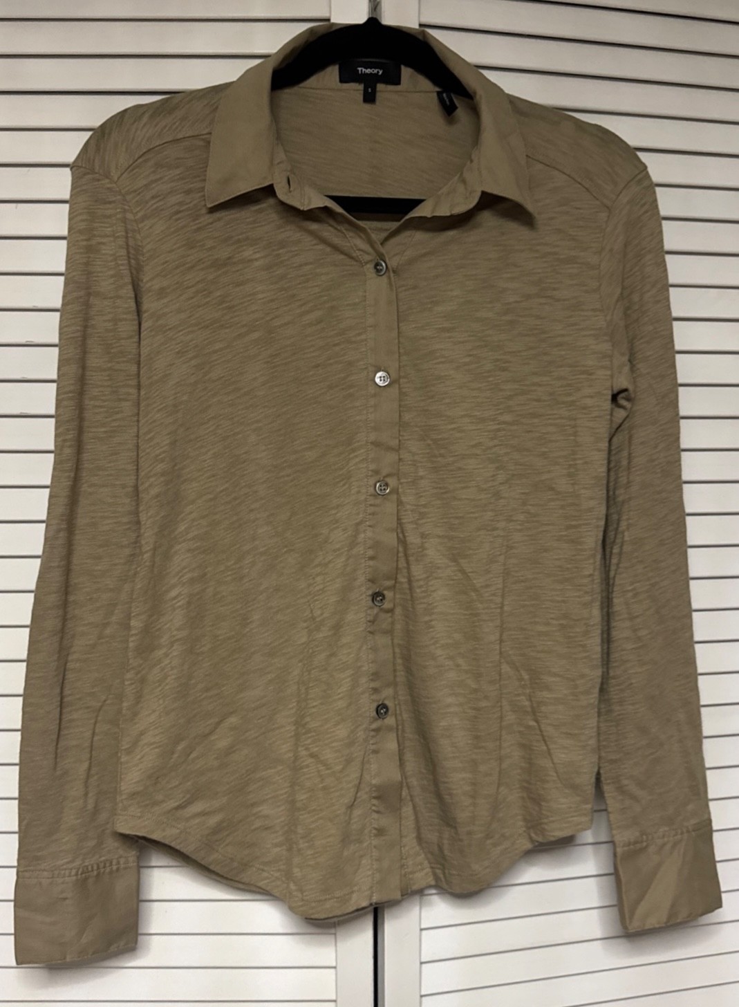 Theory Tan Long Sleeve T-Shirt Women’s Button Down 100% Cotton Peru Size P NWOT