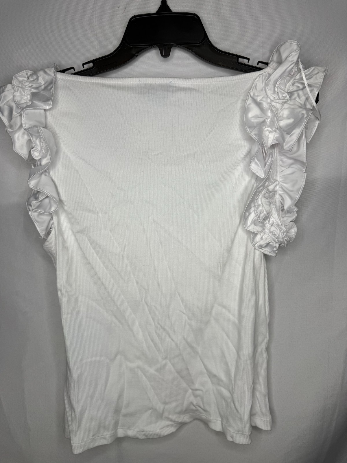 NWT CeCe Womens Bright White Ruffled Cap Sleeves Stretch Ribbed Knit Top Size L