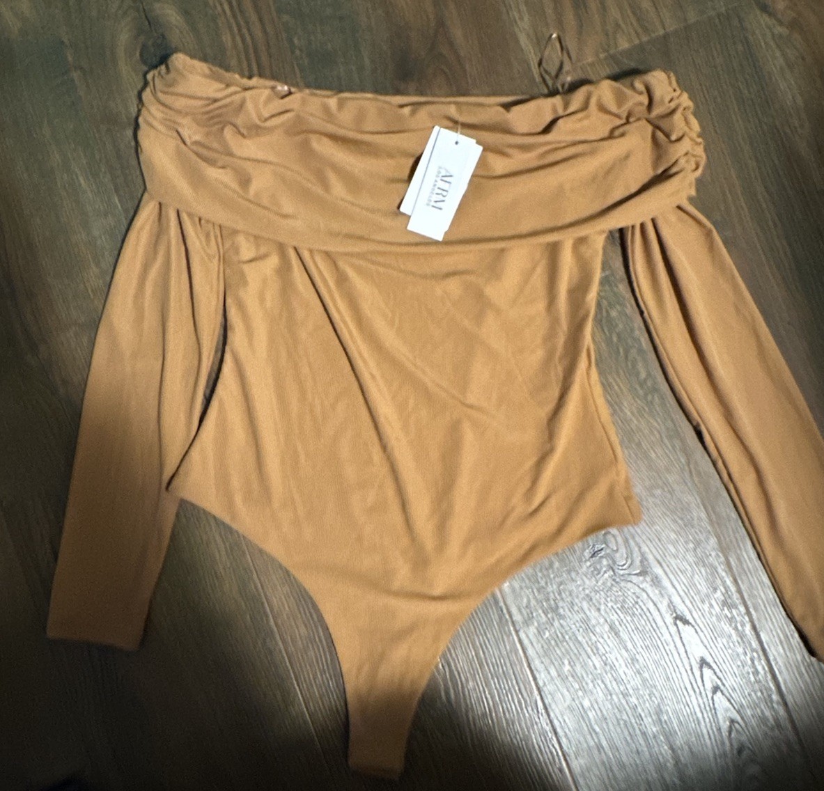 AFRM NWT Noah Long Sleeve Drape Shoulder Bodysuit Tan Brown Size Medium