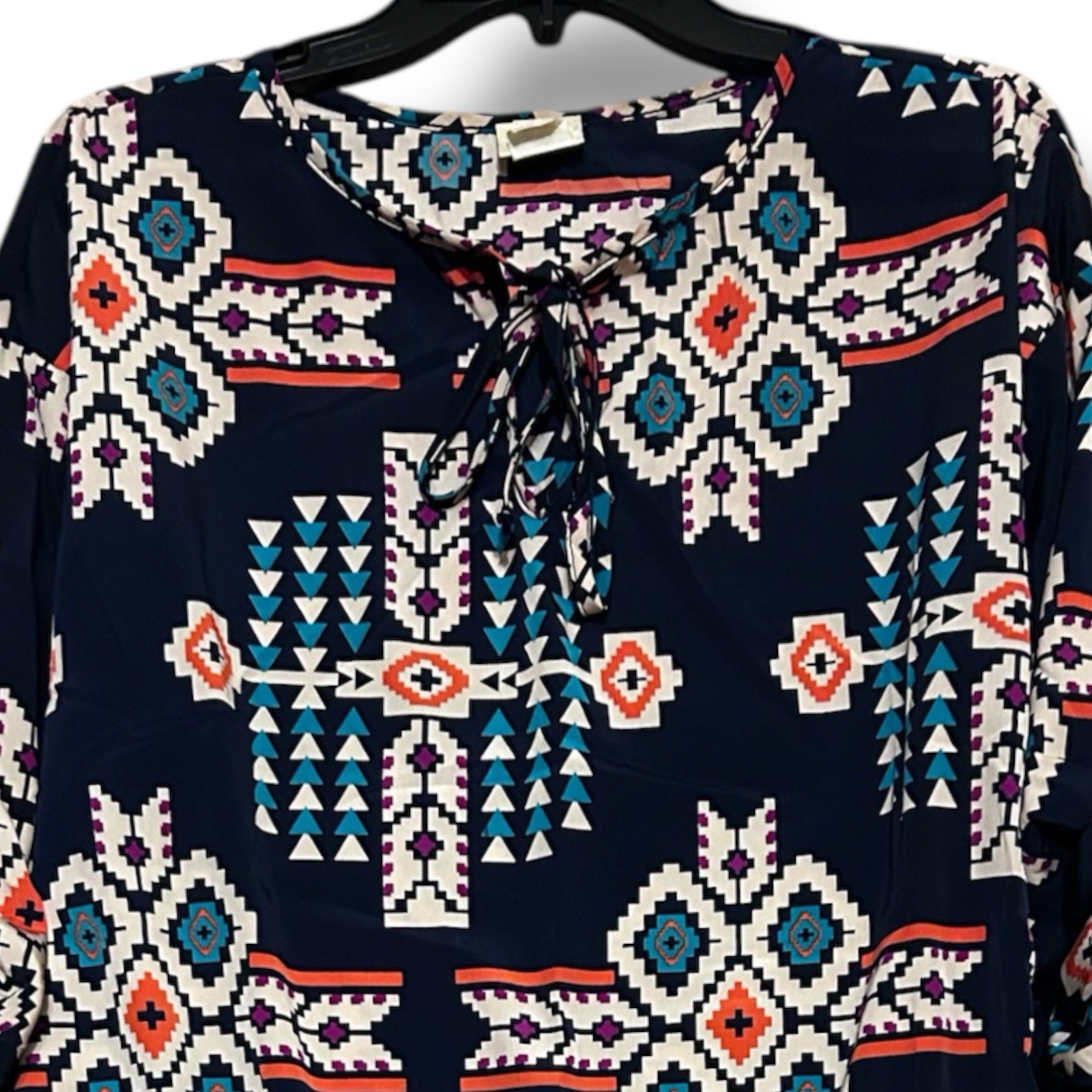 Daytrip Size Medium Top Aztec Print Tie Neck Roll Tab Slv Tribal Boho Western