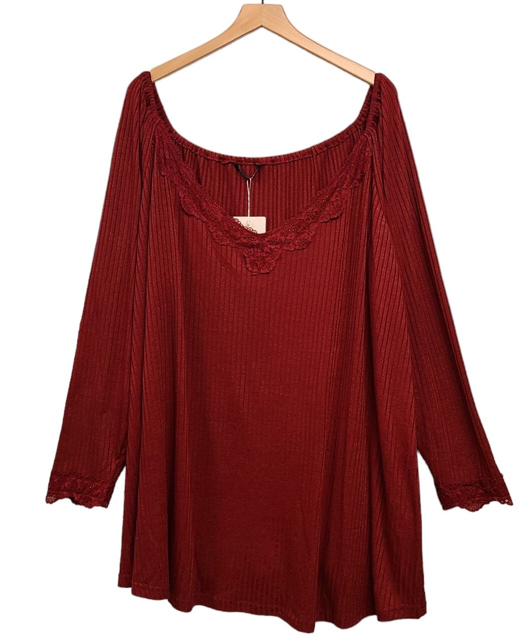 BloomChic Top Womens Size 30 Brick Red Ribbed Knit Lace Trimmed V Neck