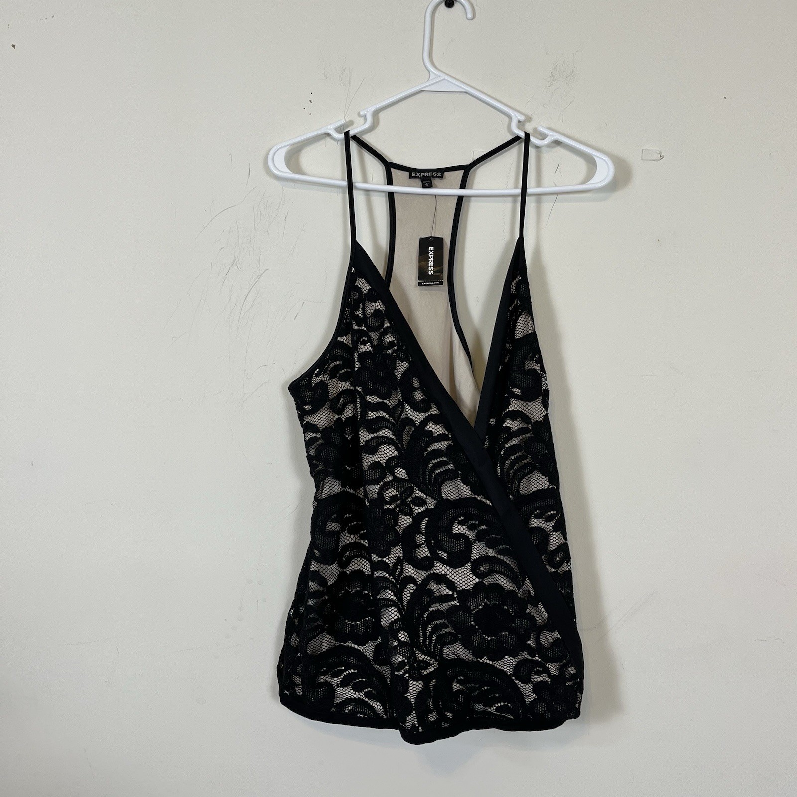 Express Black Lace Lined Halter V-Neck Top New With Tag Size Large