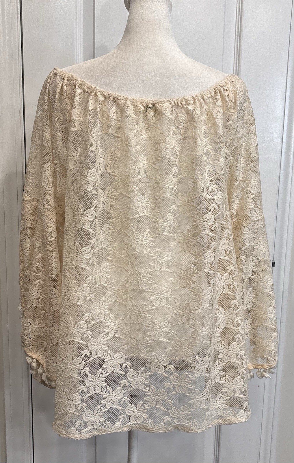 Kori America Lace Boho Peasant Top L Tassel Bell Sleeve Off Shoulder Cream