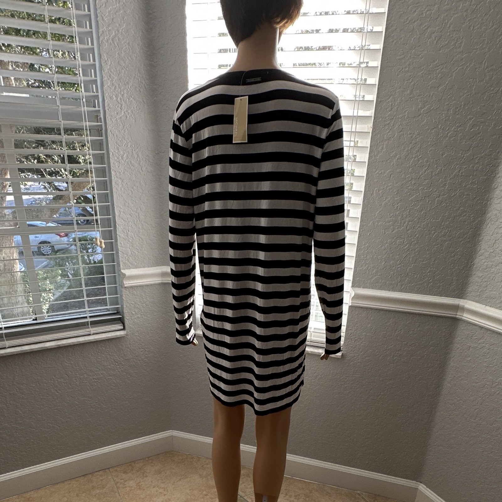 MICHAEL Michael Kors Black White Striped Knit Shift Knee top Stretch Size large
