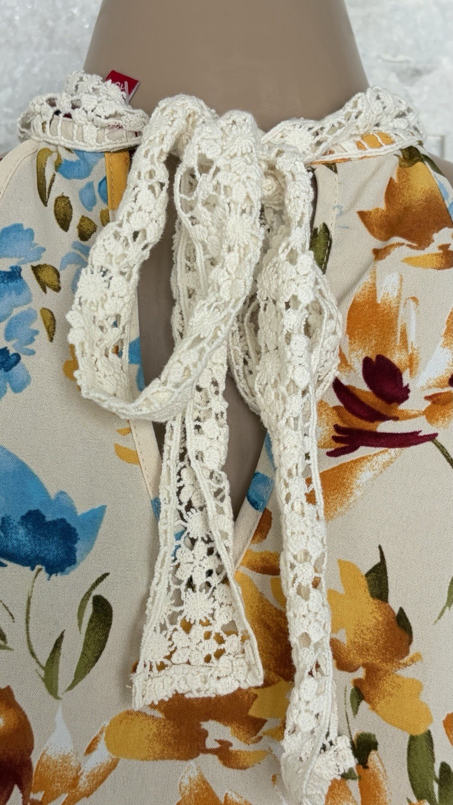 Guess Floral Crochet Tie Top Women’s Size Xs New
