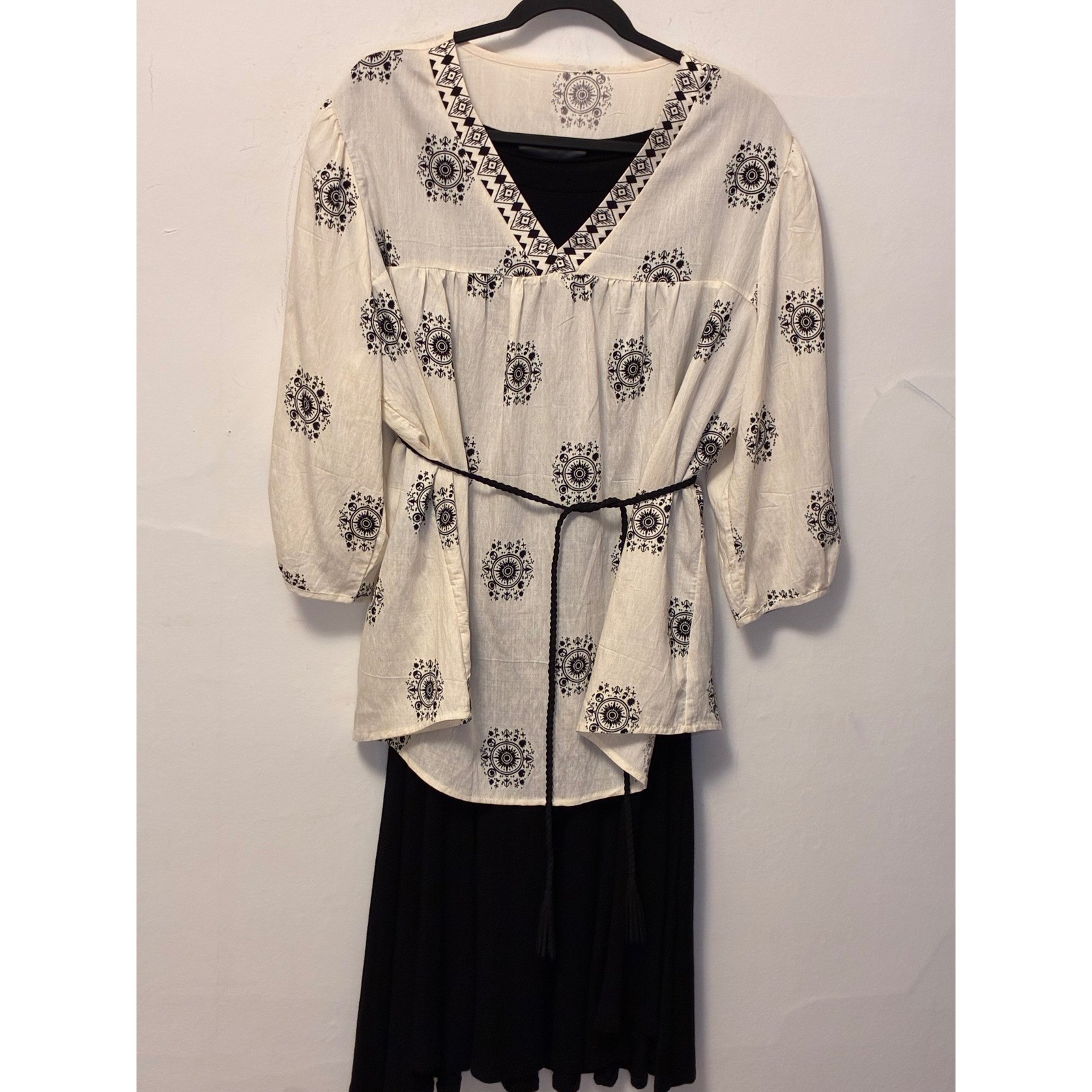 Boho Celestial Sun Moon Print V-Neck Tunic Top Cream Black 3/4 Sleeve XL