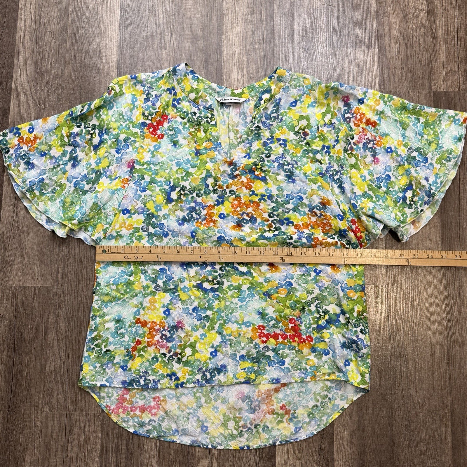 Jams World Floral Blouse Womens Small Multicolor Hawaii Rayon V Neck Flowy Top