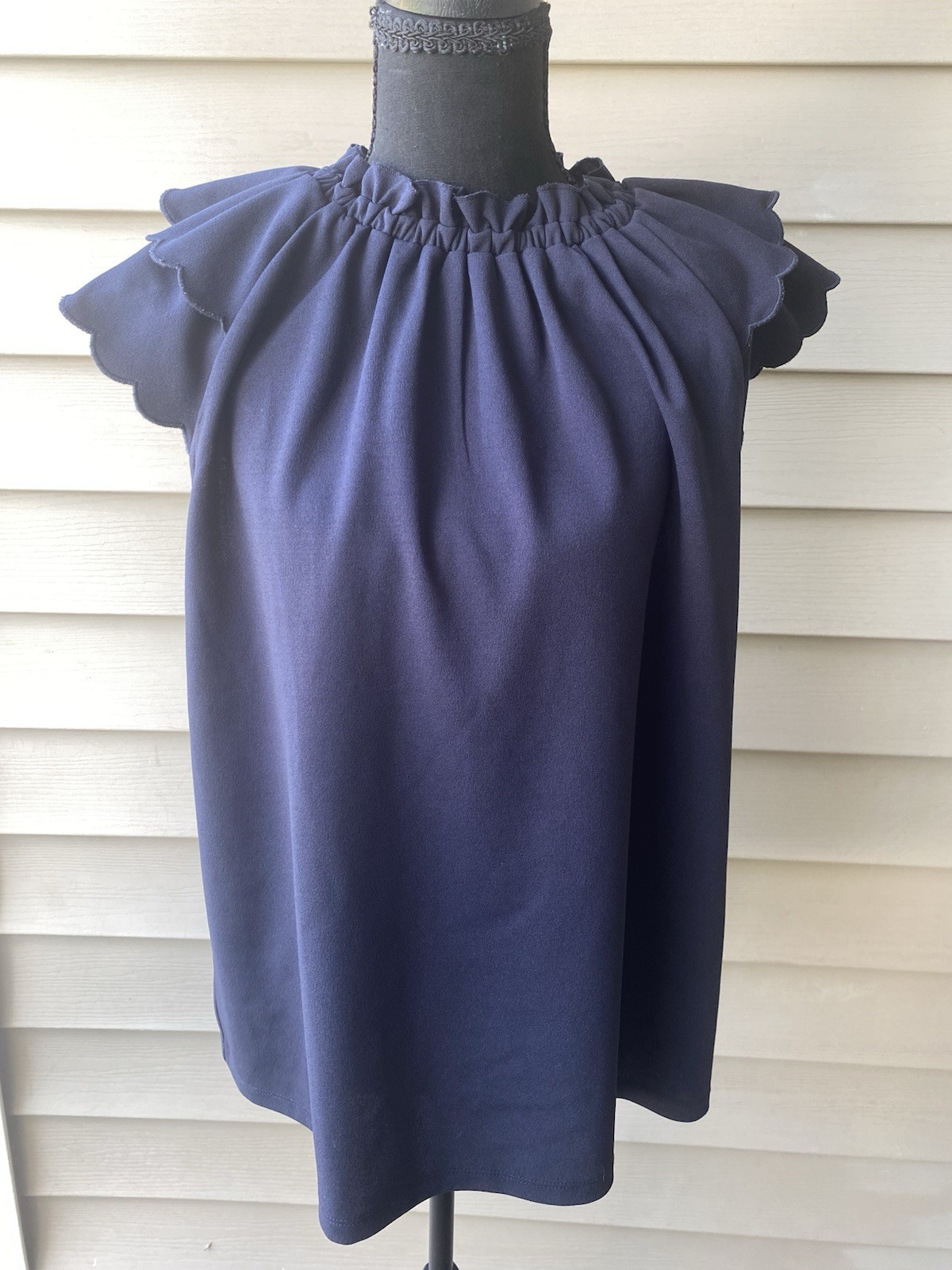Ann Taylor Scallop Flutter Sleeve Navy Blue Mock Neck Blouse Keyhole Back Large