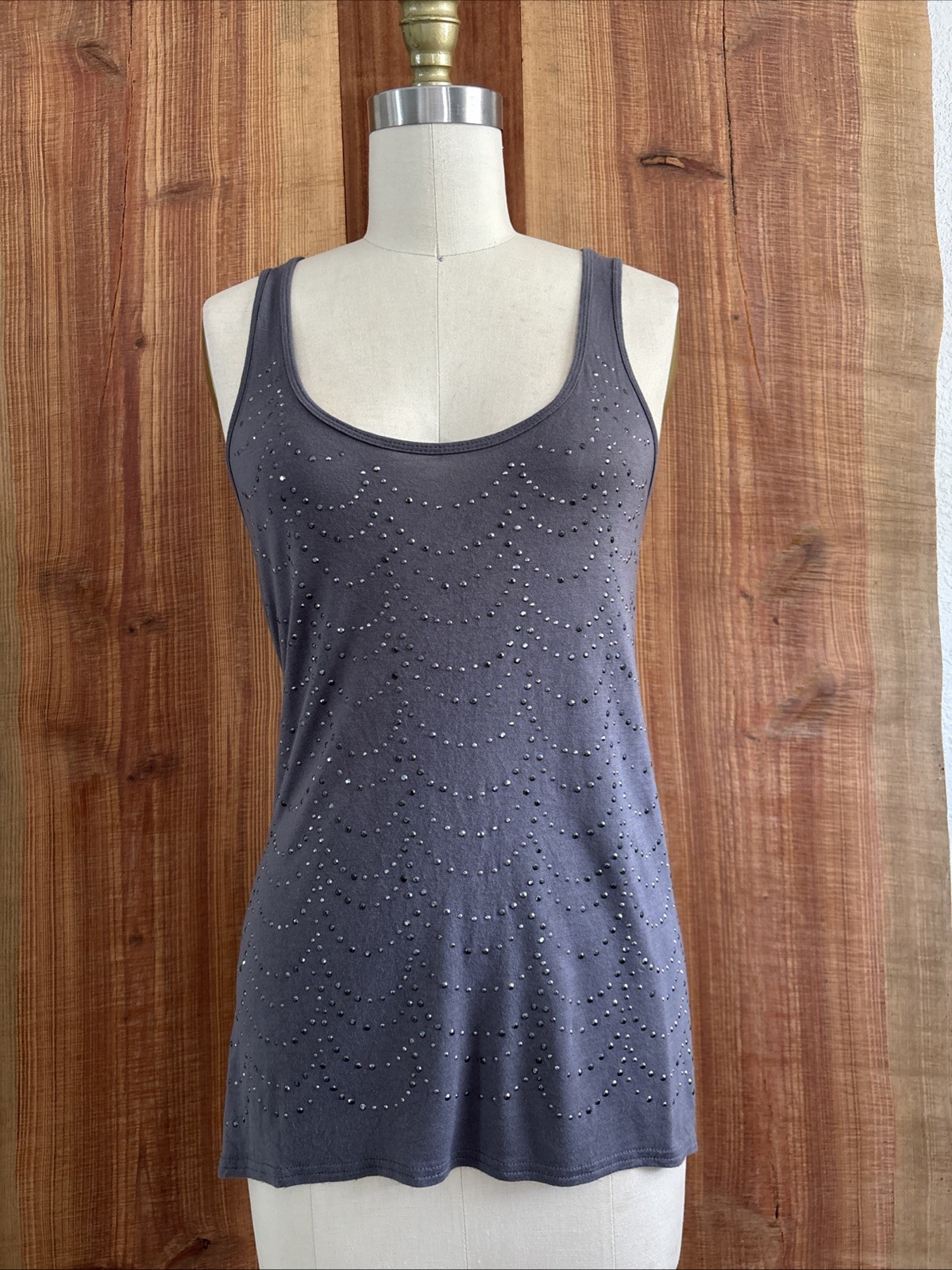 APT. 9 Women’s Gray Studded Sequin Tank Top Size XS Sparkle Scalloped Sleeveless