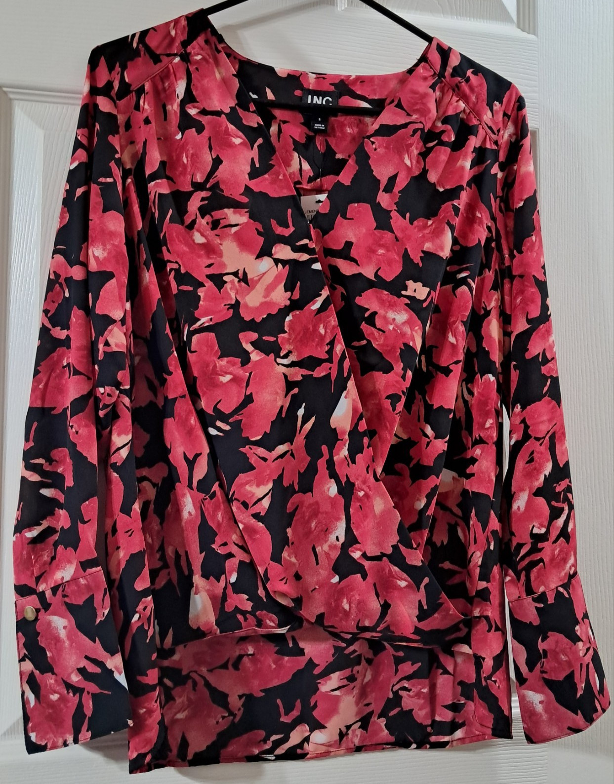 INC International Concepts Black/Pink Floral V-Neck Blouse Women’s S