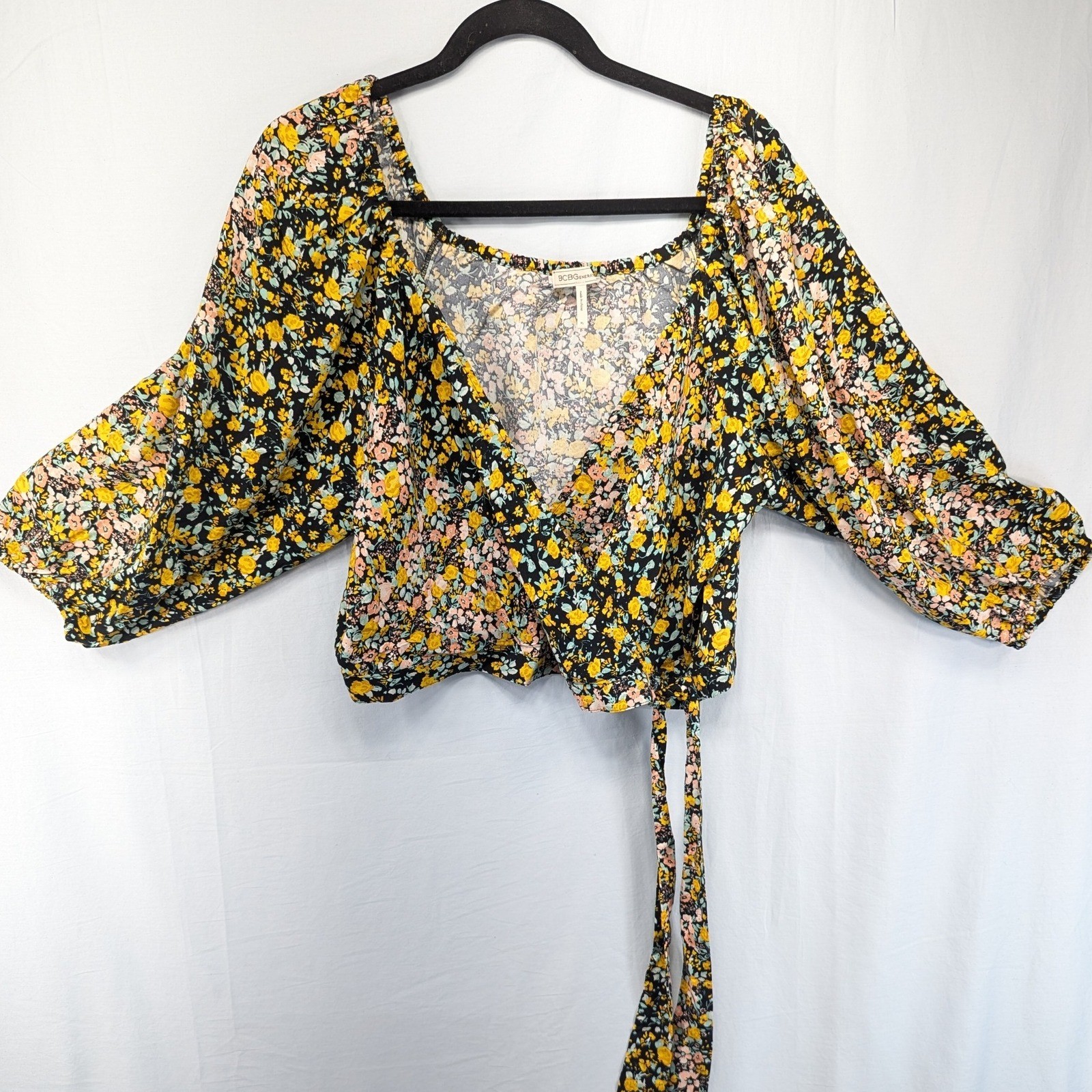BCBGeneration Floral Print Square Neck Tie Front Crop Blouse Top XL