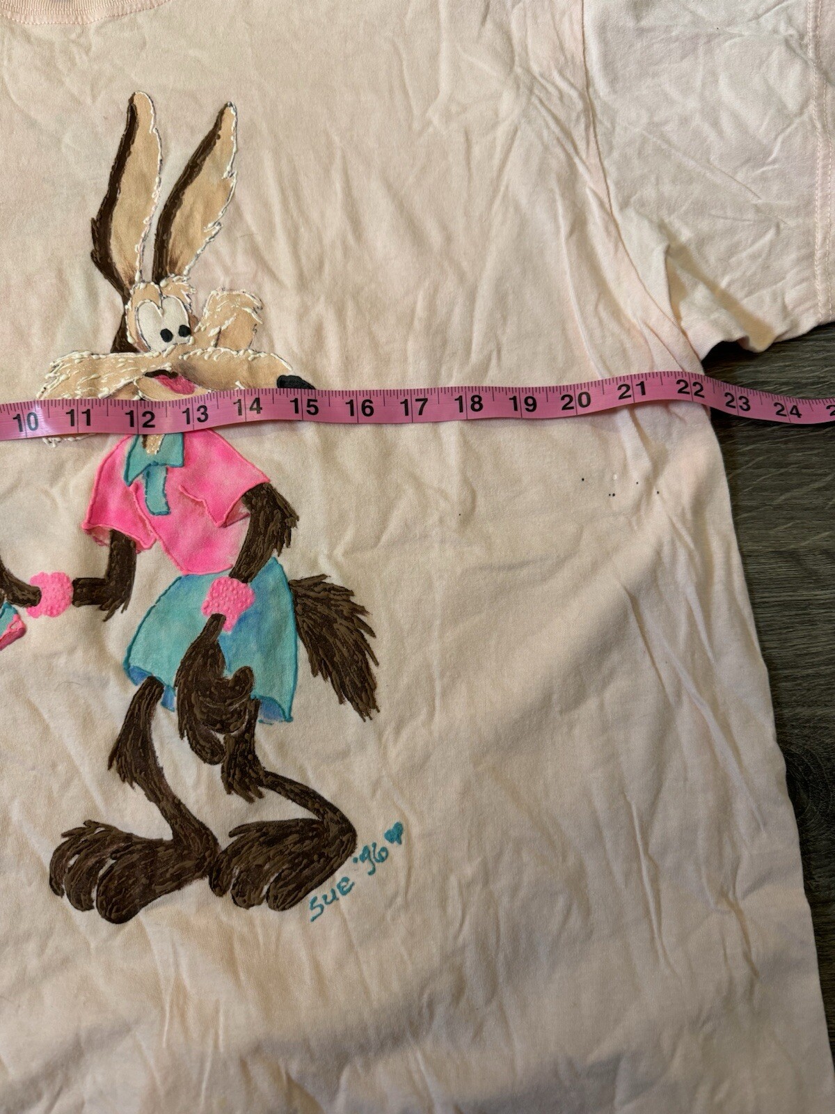 Vintage 90’s Shirt Sz L Wiley Coyote Roadrunner Hand Painted 100% Cotton