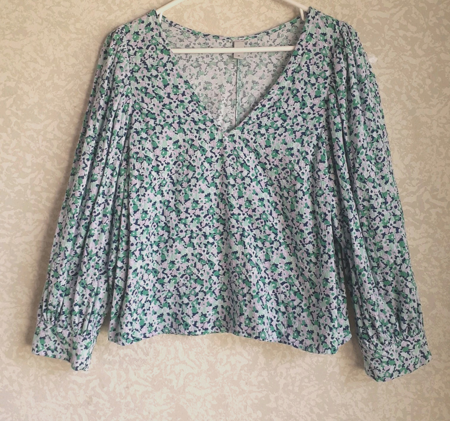 Womens Top V Neck Long Sleeves Cottage Core Purple Green Floral Size Medium
