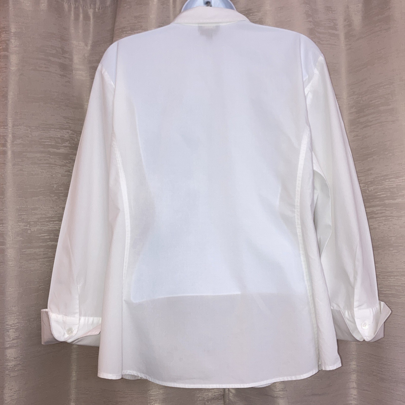 Talbots White Tailored Button Up Shirt with Front Darts and Back Topstitch 16