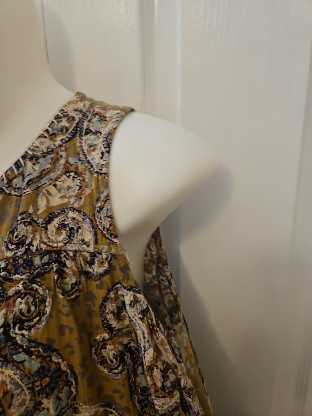 Lola P Floral Paisley Sleeveless Babydoll Tunic Tiered Boho Tan Size Large