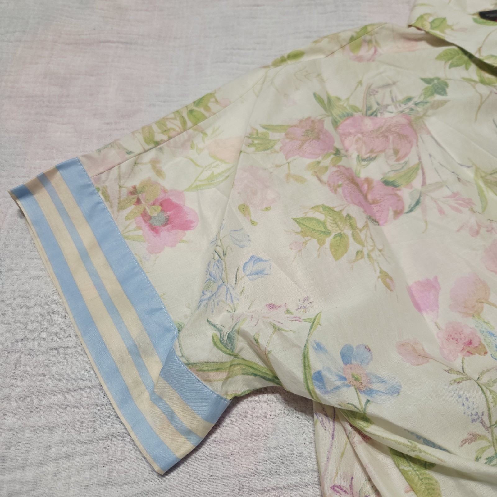 Vince Camuto Floral Tie-Front Button Down Blouse Top Blue Striped Trim Size S