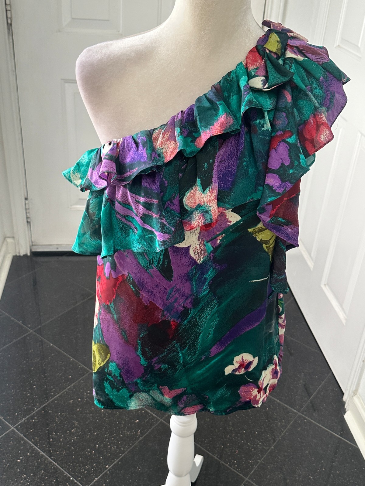 Sunny Leigh One Shoulder Ruffle Floral Blouse Top Jewel Tones Size M