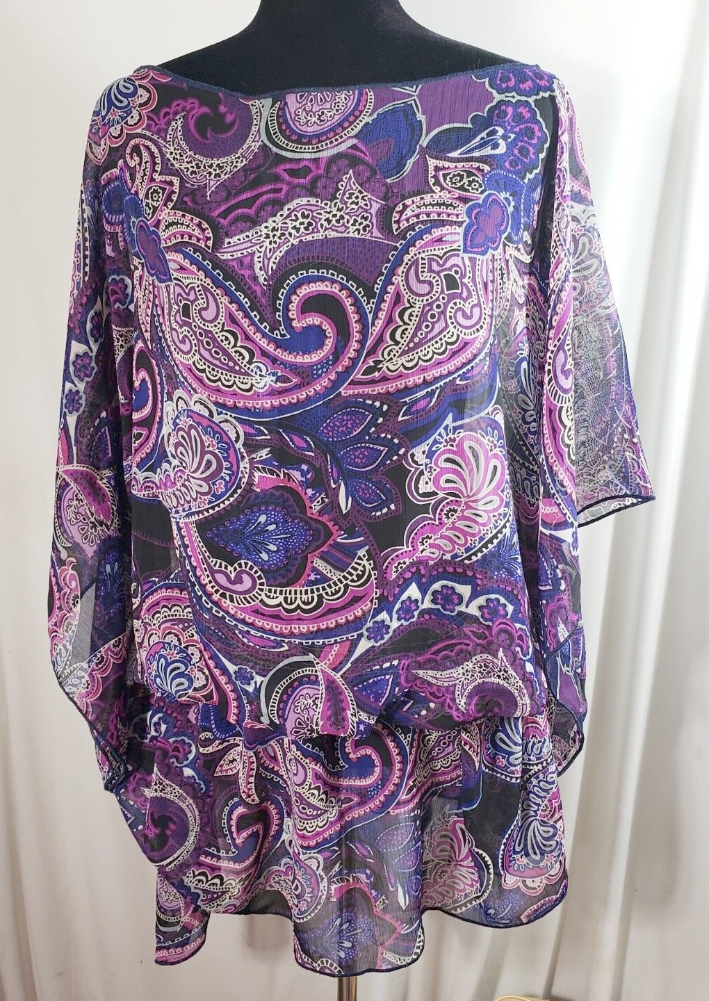 Plus size poncho style top/tunic, elastic at hip, purple, paisley print, L-1X
