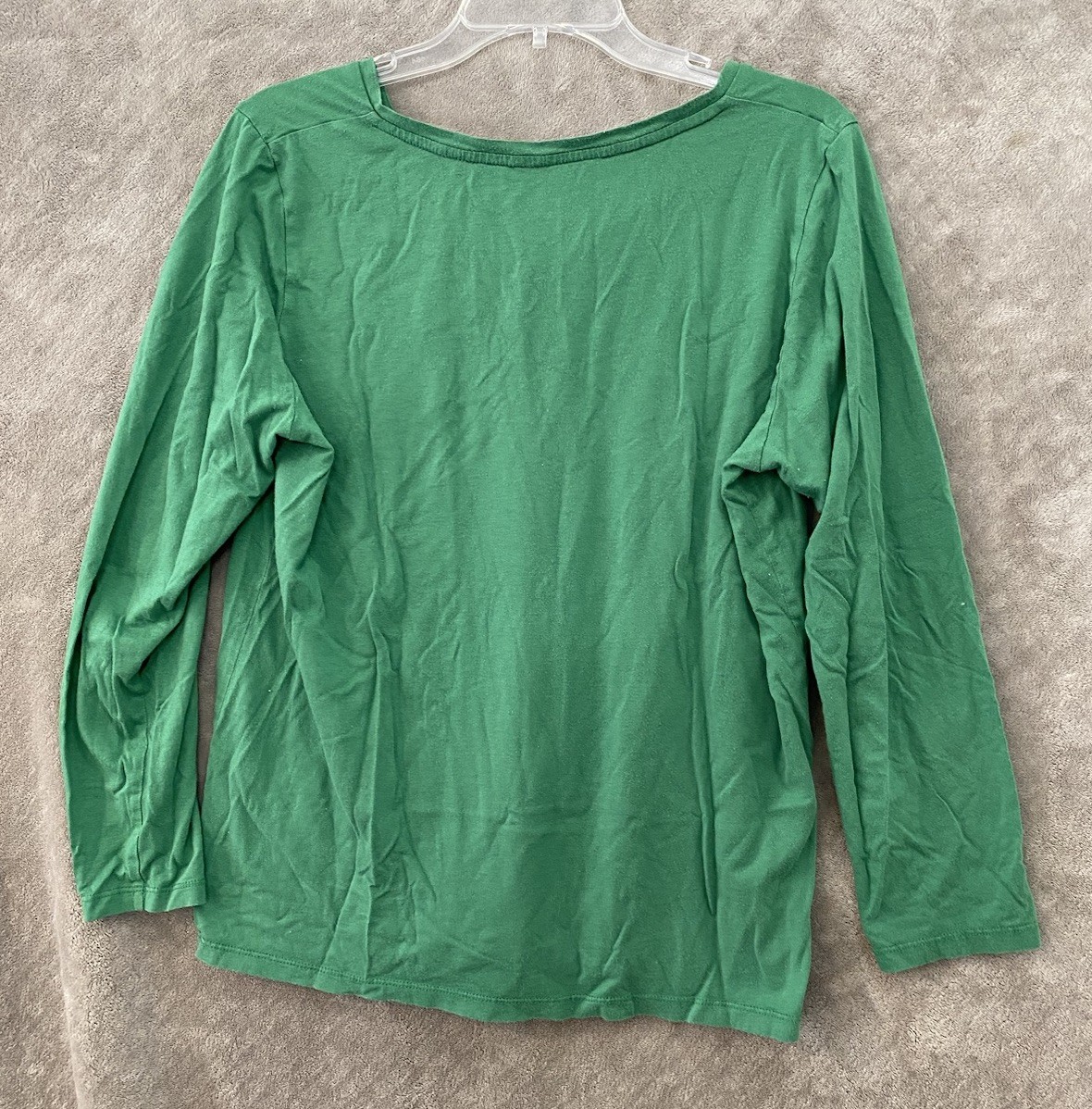 HUE TEE SHIRT ladies size Not Listed See Measurement Green long sleeve V neck