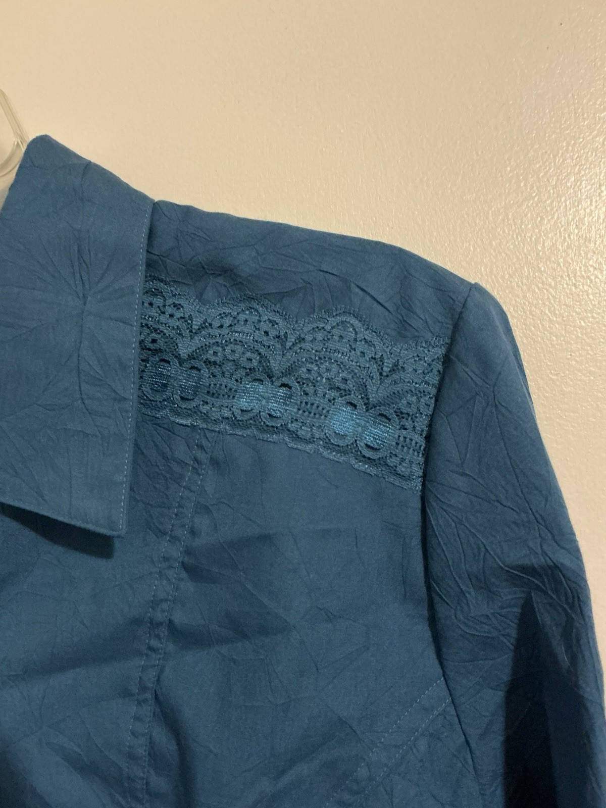 Westbound Blue Solid Collared 3/4 Sleeve Lace Trim Button-Up Shirt 12