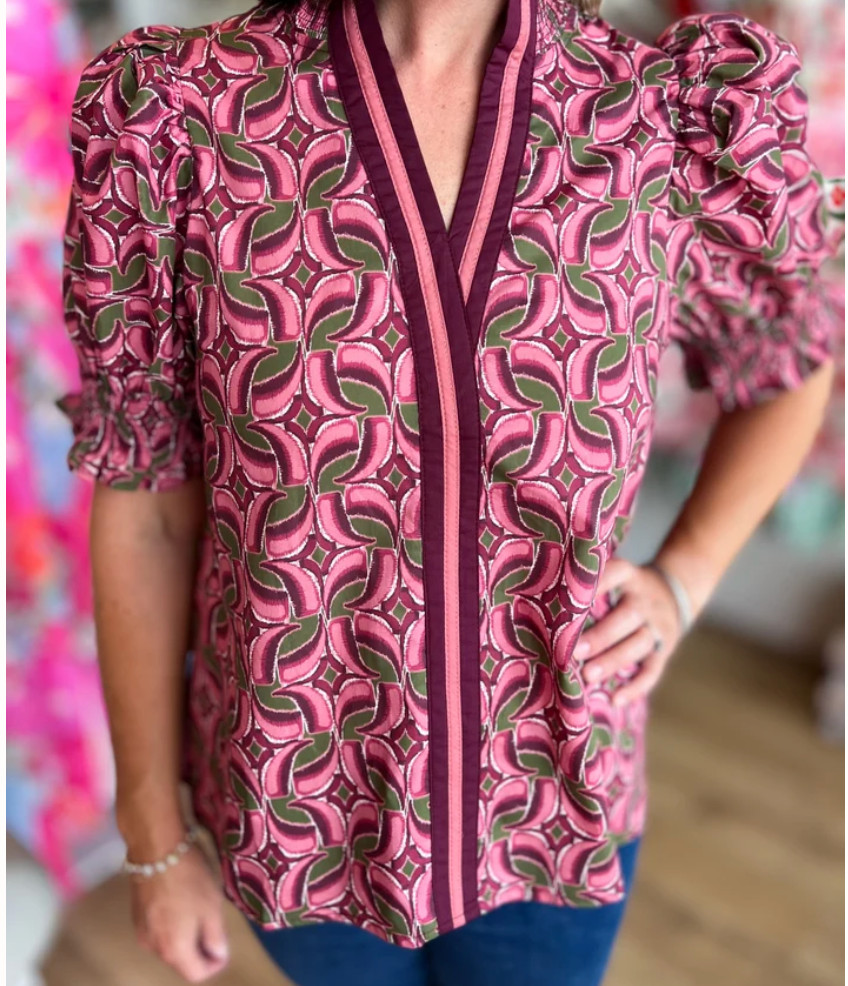 Entro Abstract Smocked Top smocked cuffs multicolor V-neck lightweight Sz Large