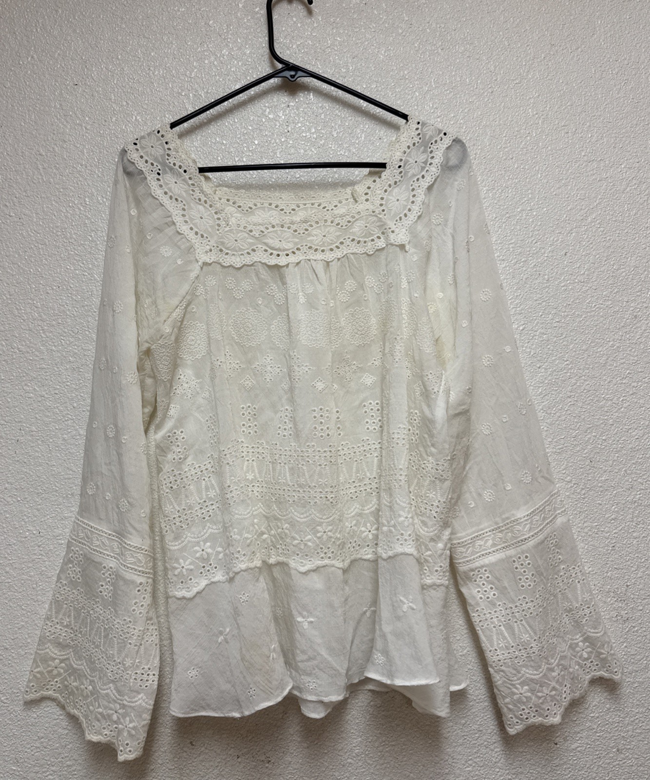 Sundance Women’s Embroidered Lace Tunic Top Cotton White Sz L Flaws