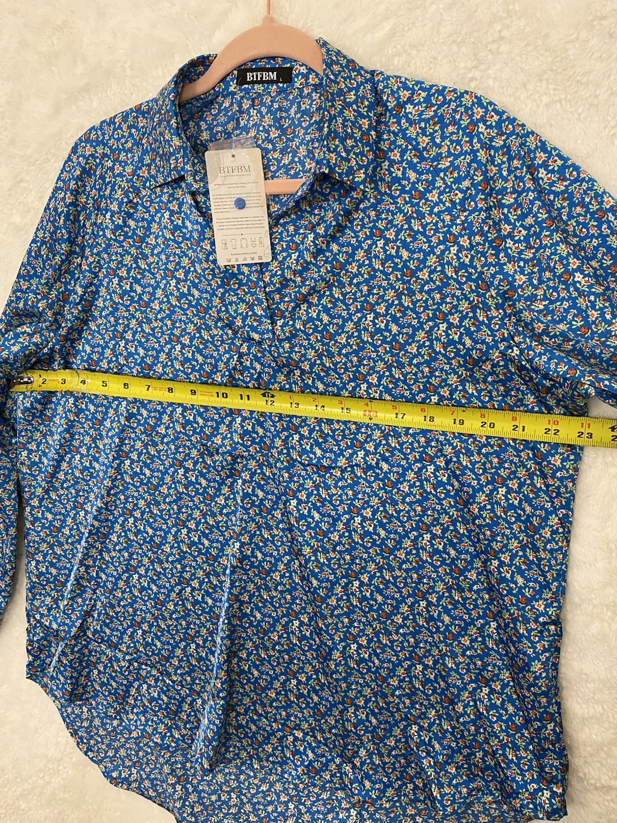 Women’s Blue Ditsy Floral Satin Long Sleeve Top Size Large V Neck Oversized NWT