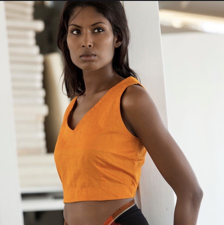 Barefoot Original Women’s Top Sz S Orange V-Neck Croptop Sri-Lanka COTTON