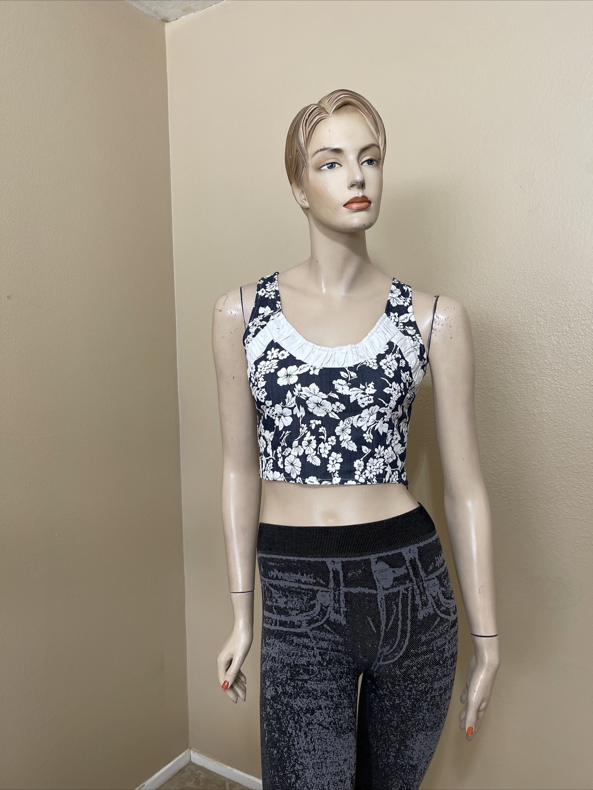 Women’s Blue Floral Denim Casual Summer Short Pleated Zipper Size M Blouse Top