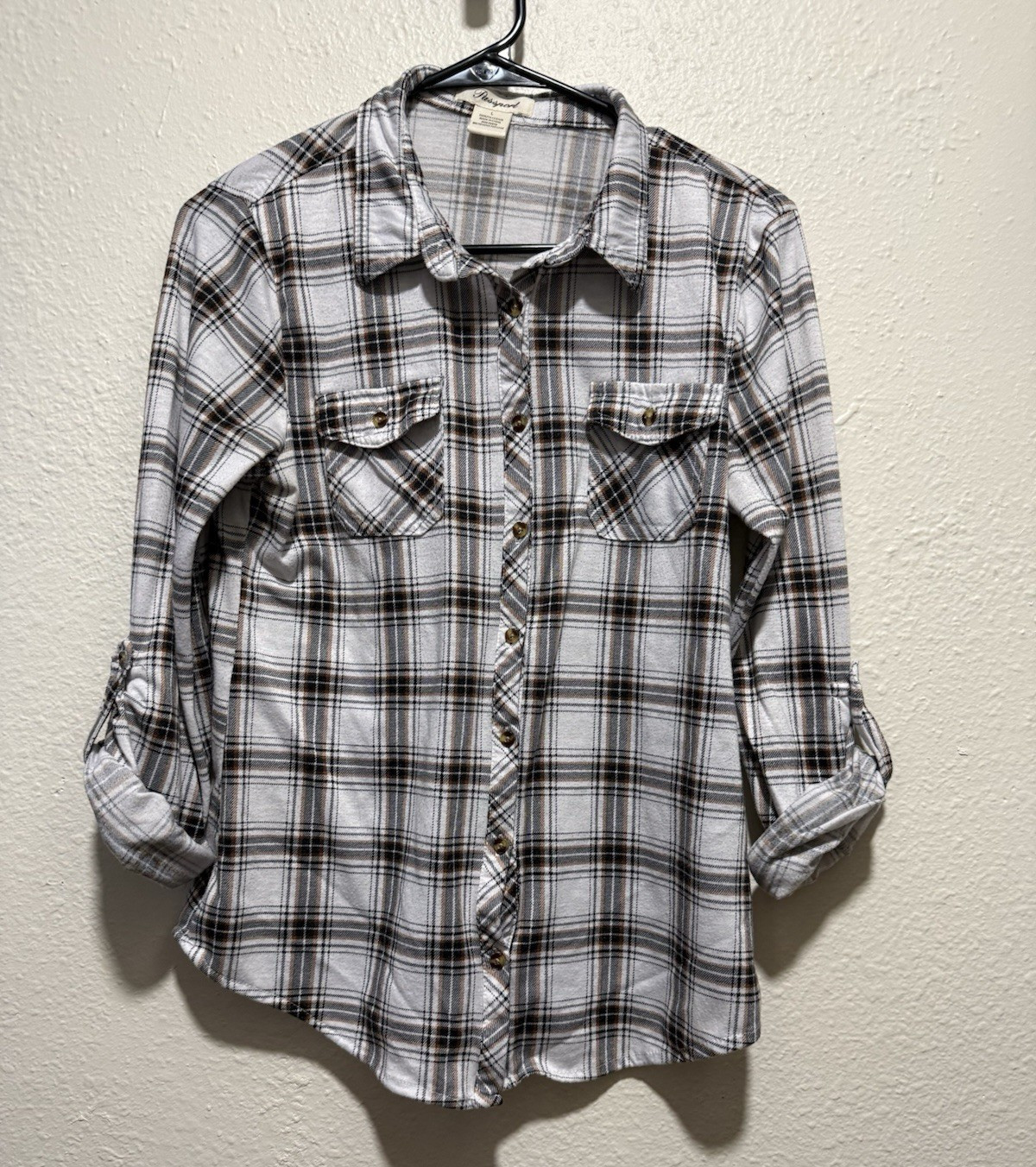Passport Flannel Plaid LS Women’s L Point Collar Button-Up Pockets