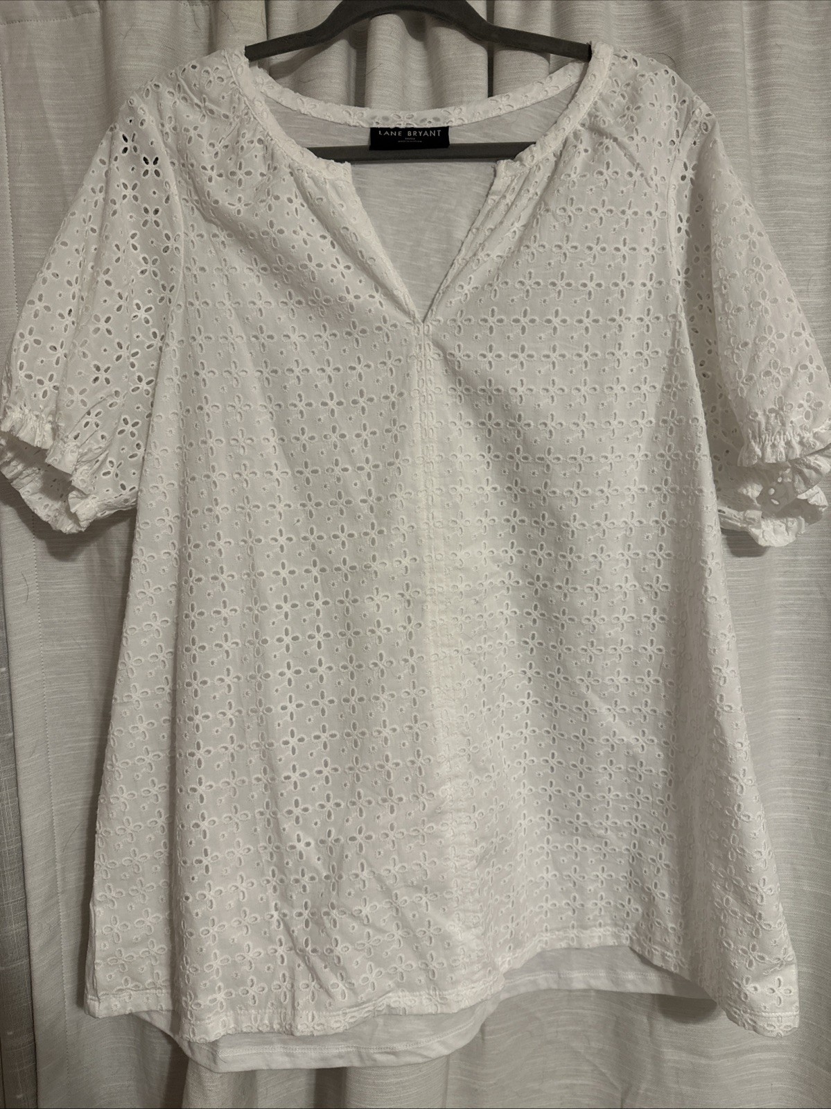 White Cotton Eyelet Embroidery Top by Lane Bryant Size 10/12
