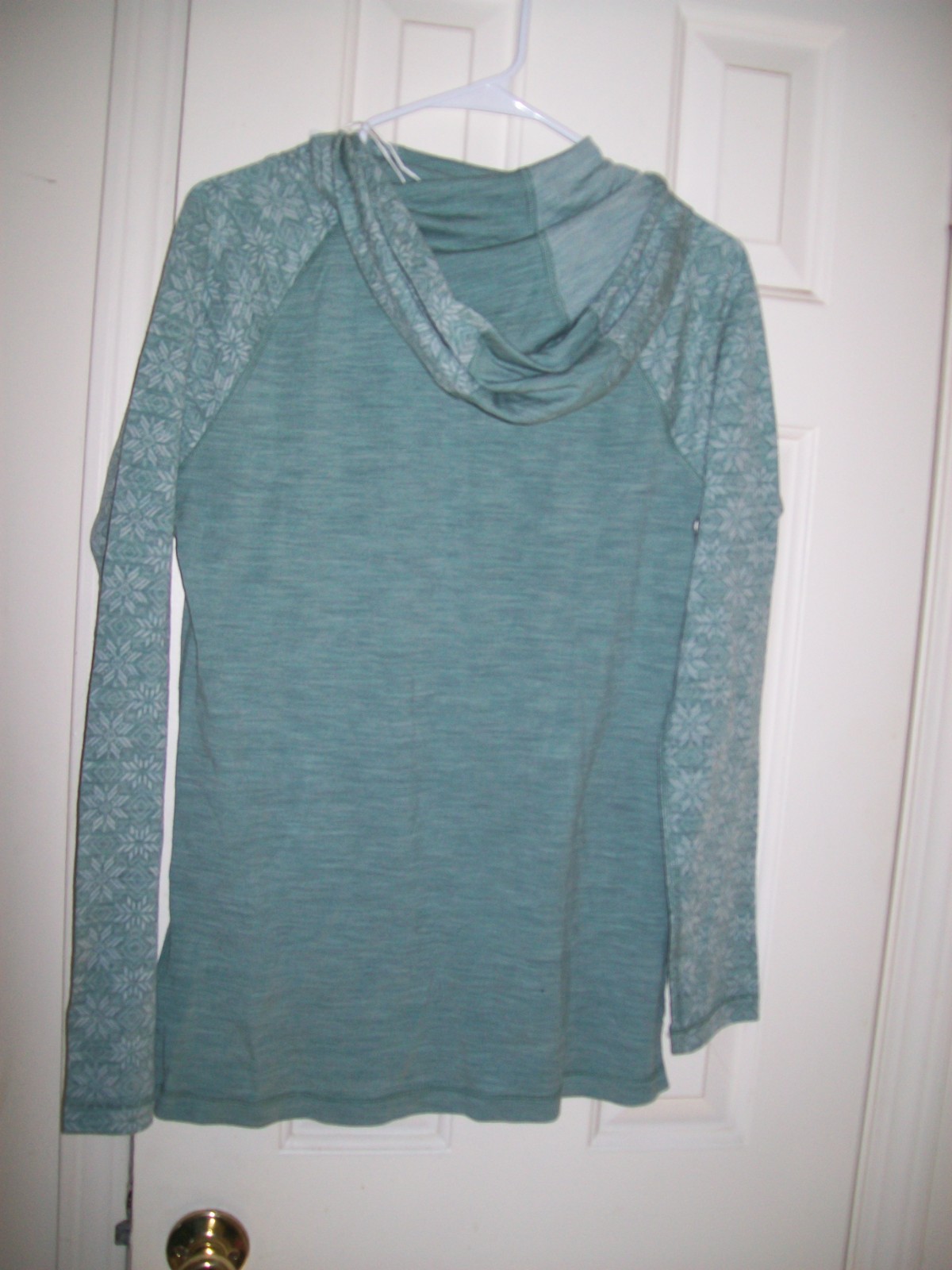 Women’s Size M Green Merino Wool Top with Hood New by Smartwool