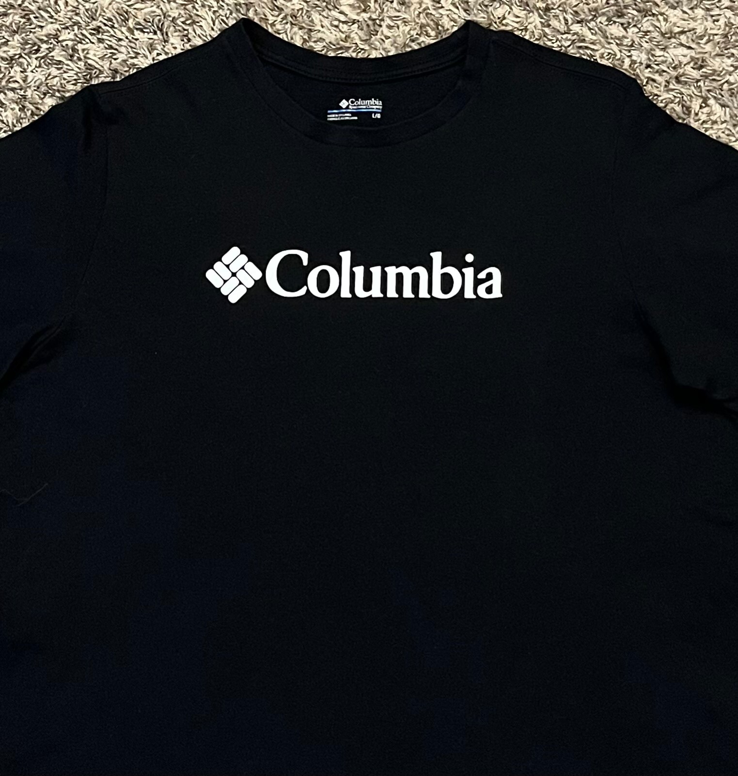 Columbia Sportswear Company Classic Spell Out Graphic Women’s T-Shirt L