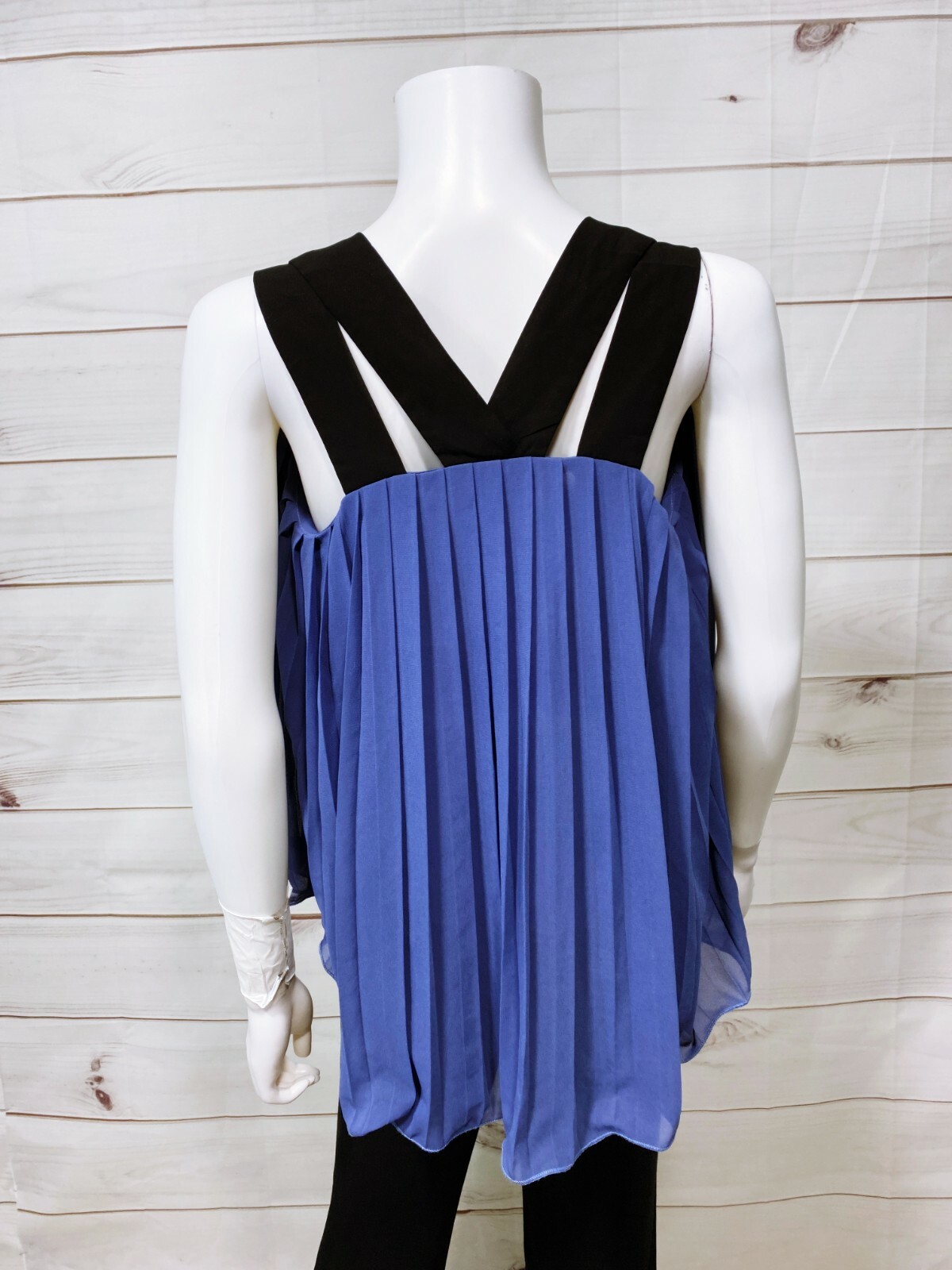 Z&H Tab CP Designed By Korea Womens Top Size S Blue Pleated Sleeveless