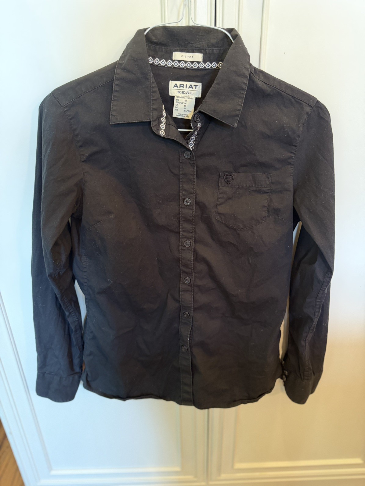 Ariat Real Fitted Women’s Shirt Sz M Black Long Sleeve