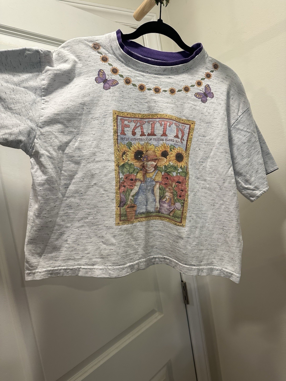 Vintage 90’s Mary Engelbreit Graphic Women’s Crop Top with Bible Quote