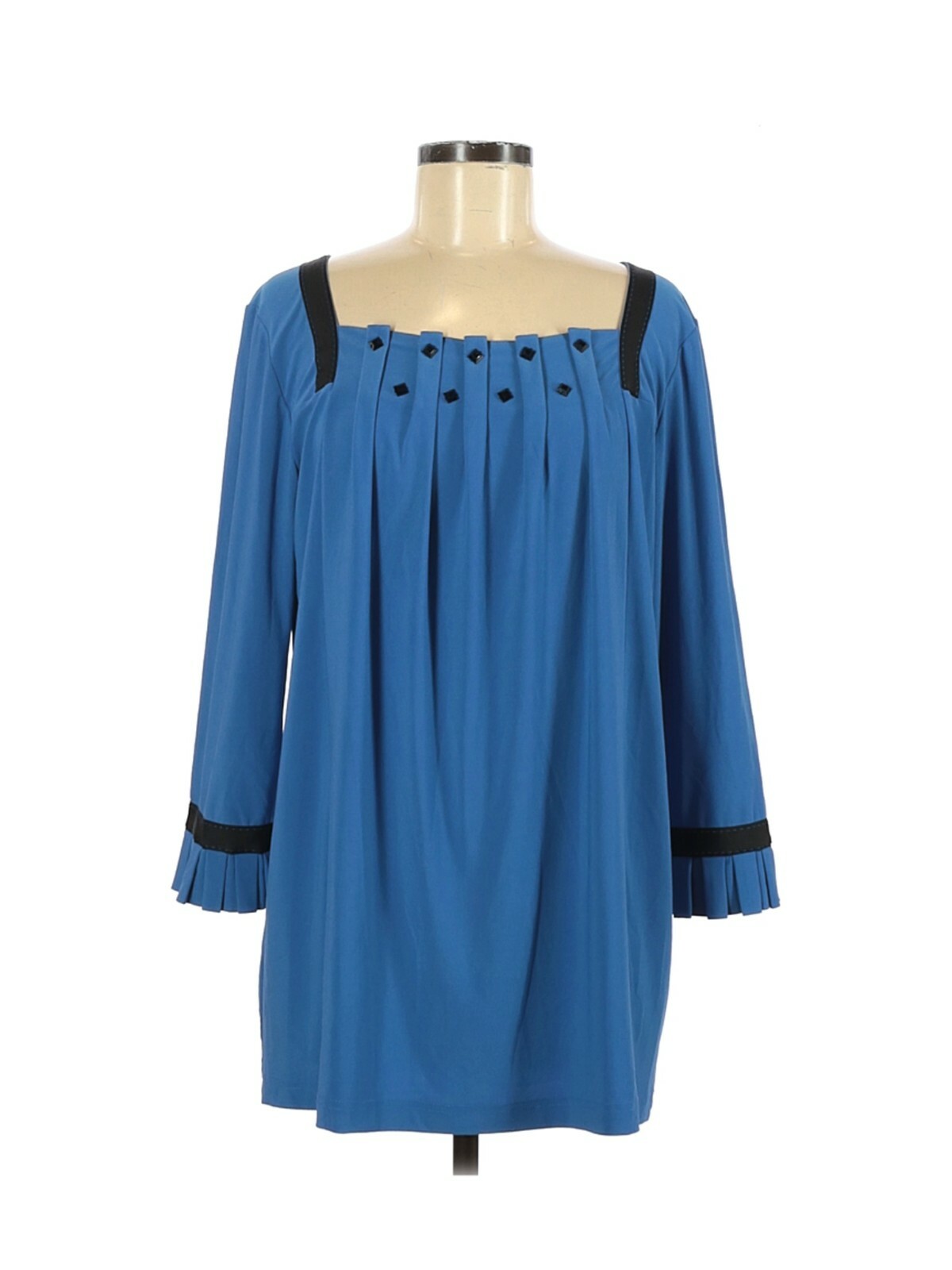 NWT! SIMPLY CHLOE DAO Women Top Size M Bue Embellish 3/4 Sleeve Below Hip Blouse