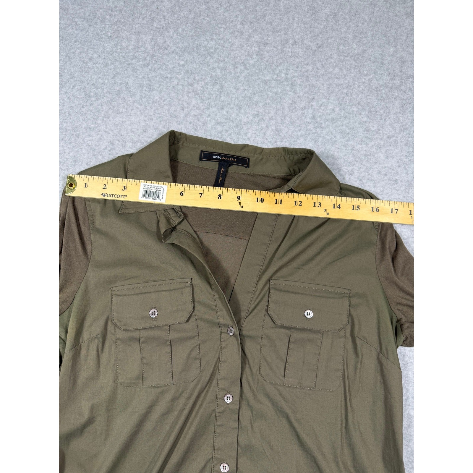BCBAMAXAZRIA Women’s Medium Green Button Down Shirt