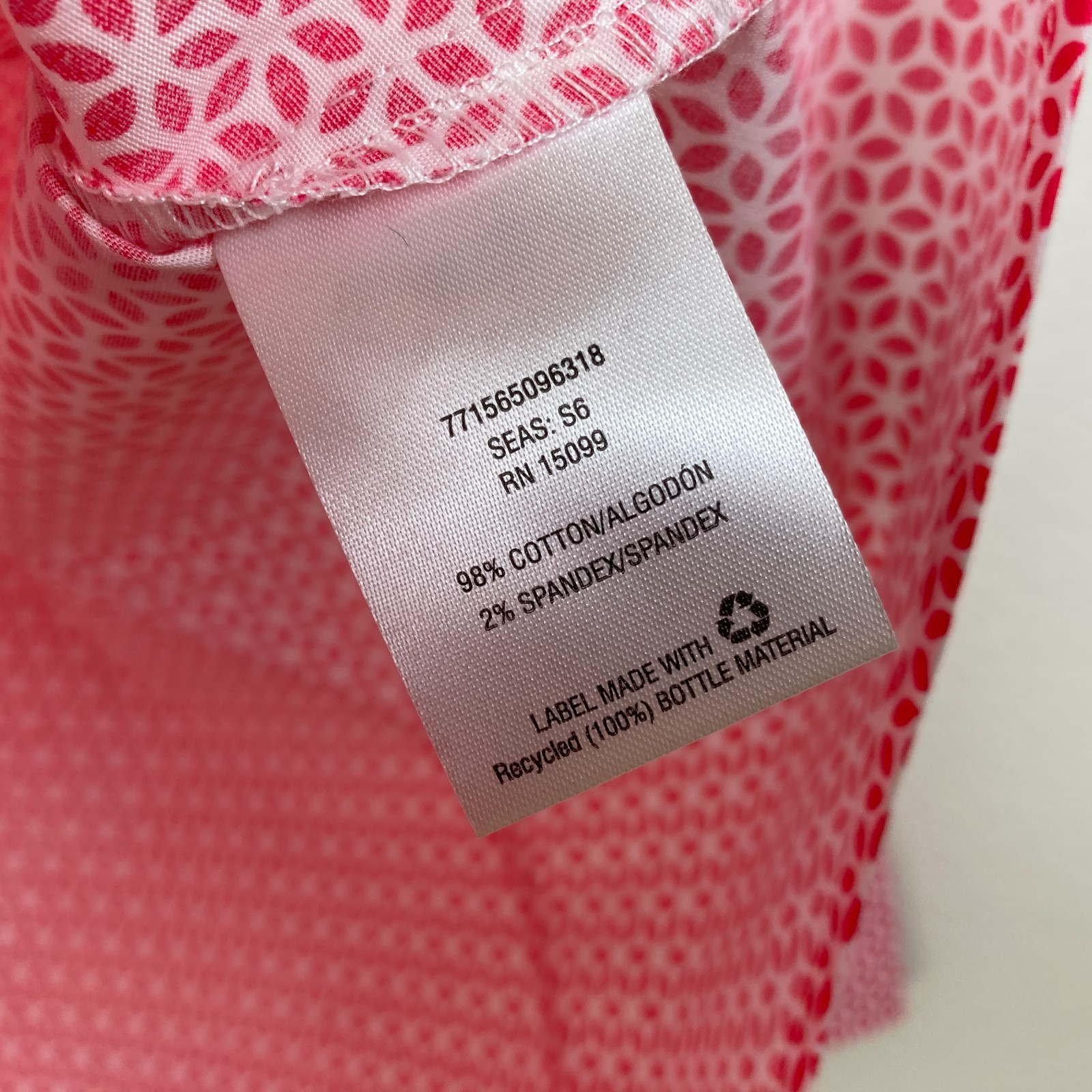 Covington Essentials Women’s Button Front Blouse Size L Pink Geometric Fitted
