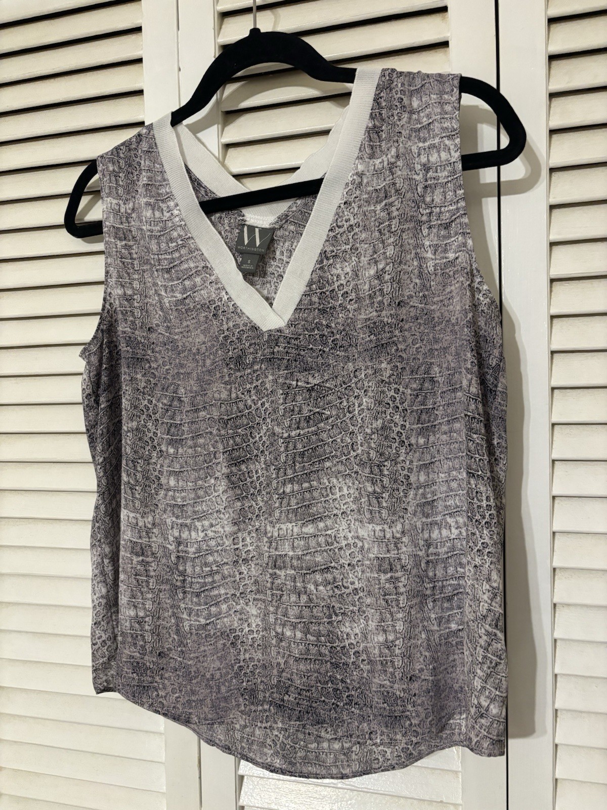 Worthington Women’s Gray White Animal Print V-Neck Sleeveless Tank Top S