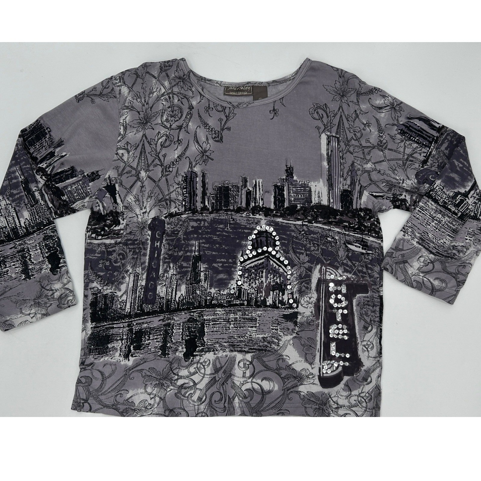 Jane Ashley Chicago Skyline Graphic Top Gray Rhinestone Large Urban Chic