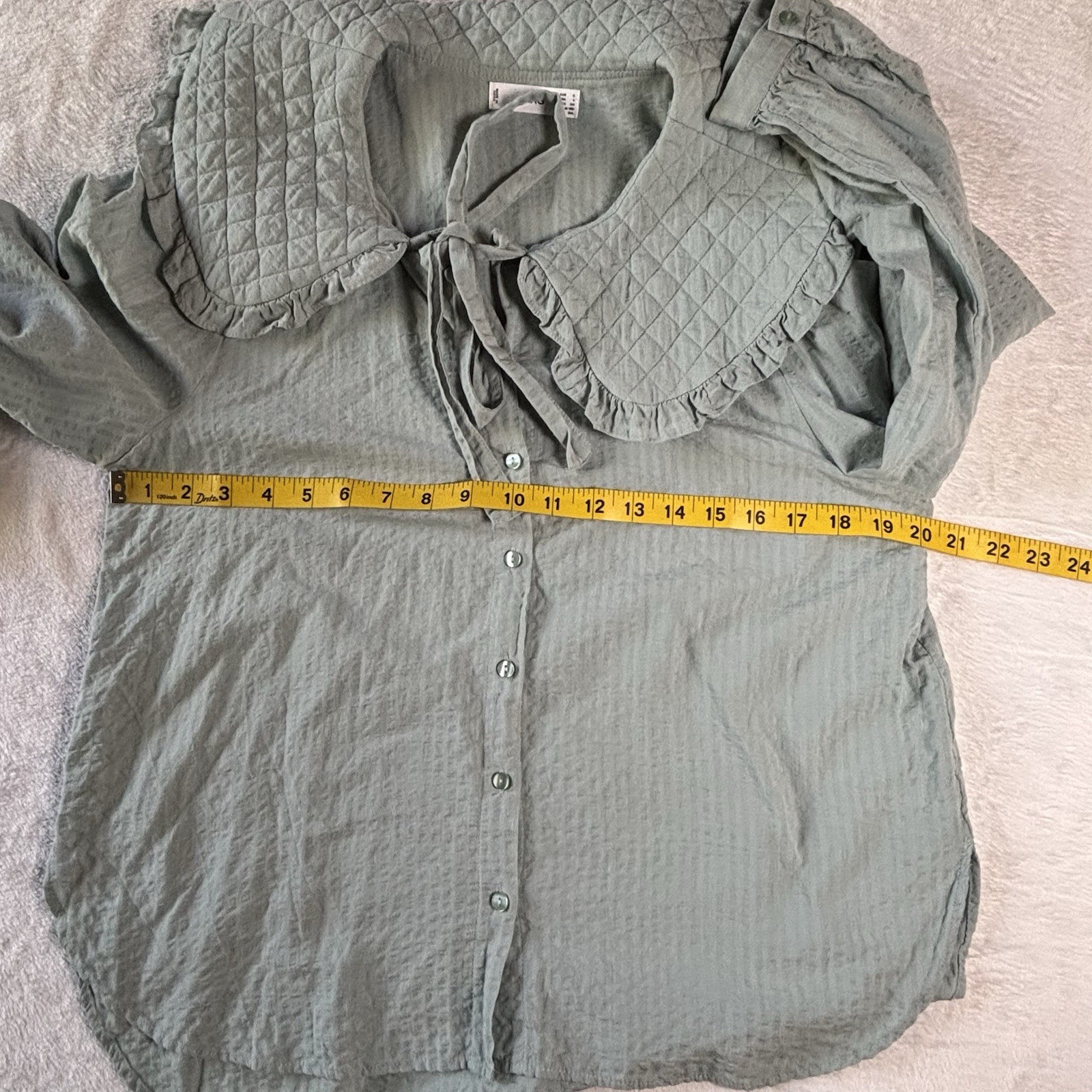 MNG Mango Green Bottom Down blouse Size S Oversize Ruffled Quilted Collard -tie